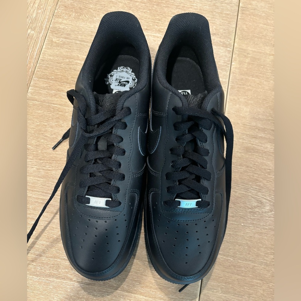 BNWOB Nike Airforce 1 black